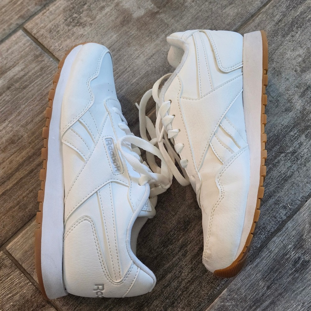 Reebok Royal Glide Sneakers Women 7 White Gum Sole Classic Retro Streetwear